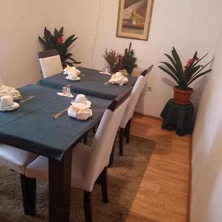 Bed and Breakfast Pansion Mimoza Herceg Novi Exterior foto