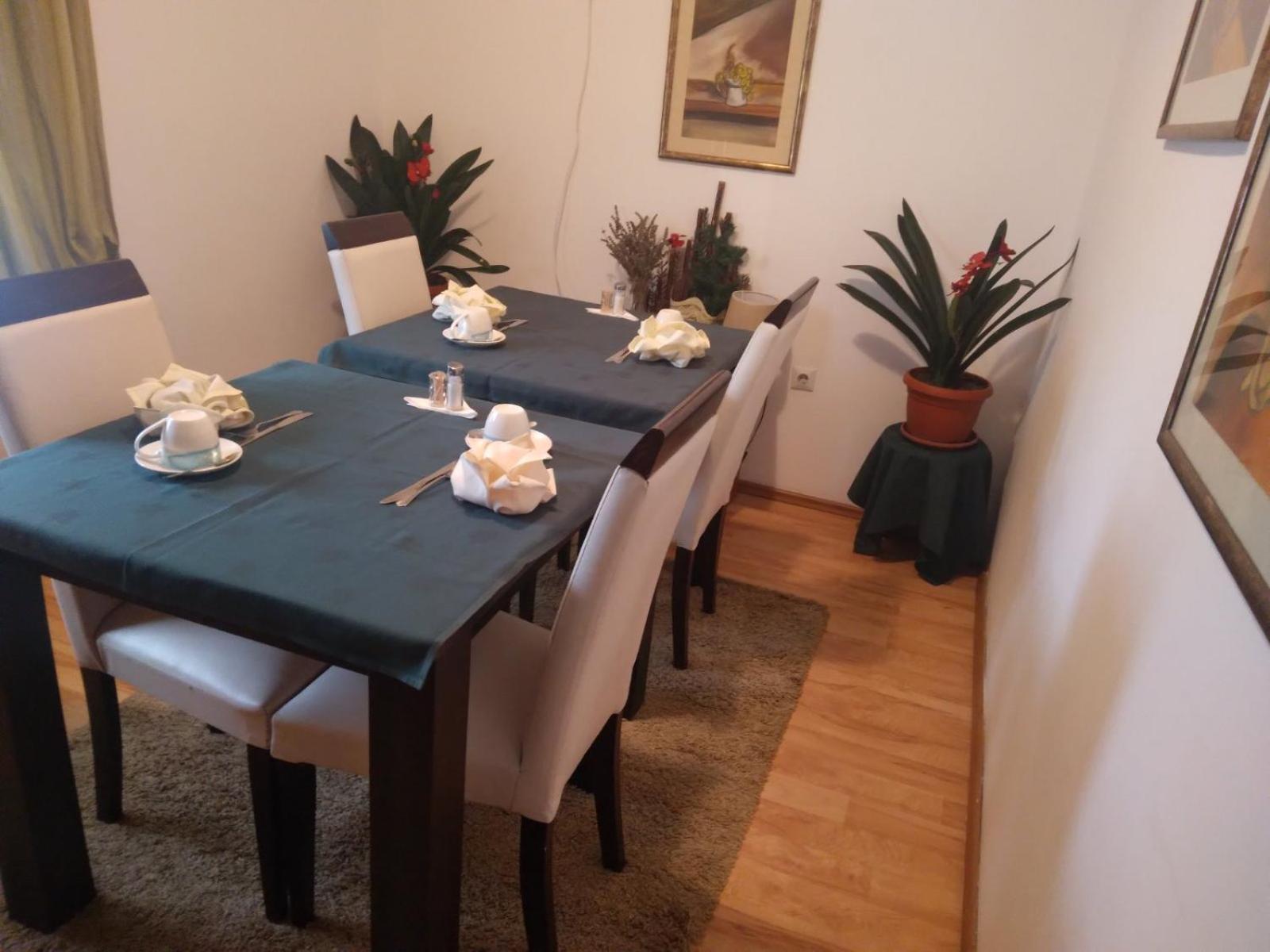 Bed and Breakfast Pansion Mimoza Herceg Novi Exterior foto